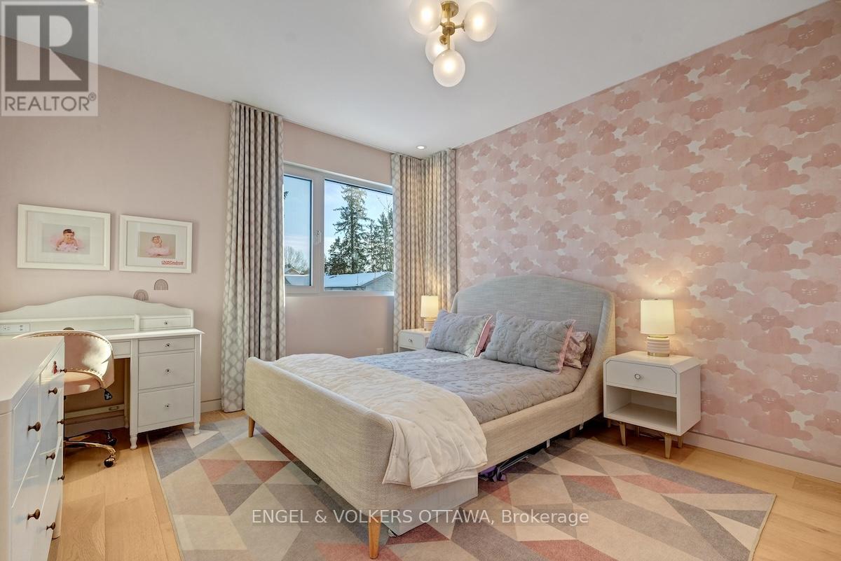 608 Byron Avenue, Ottawa, Ontario  K2A 0E5 - Photo 36 - X12941128