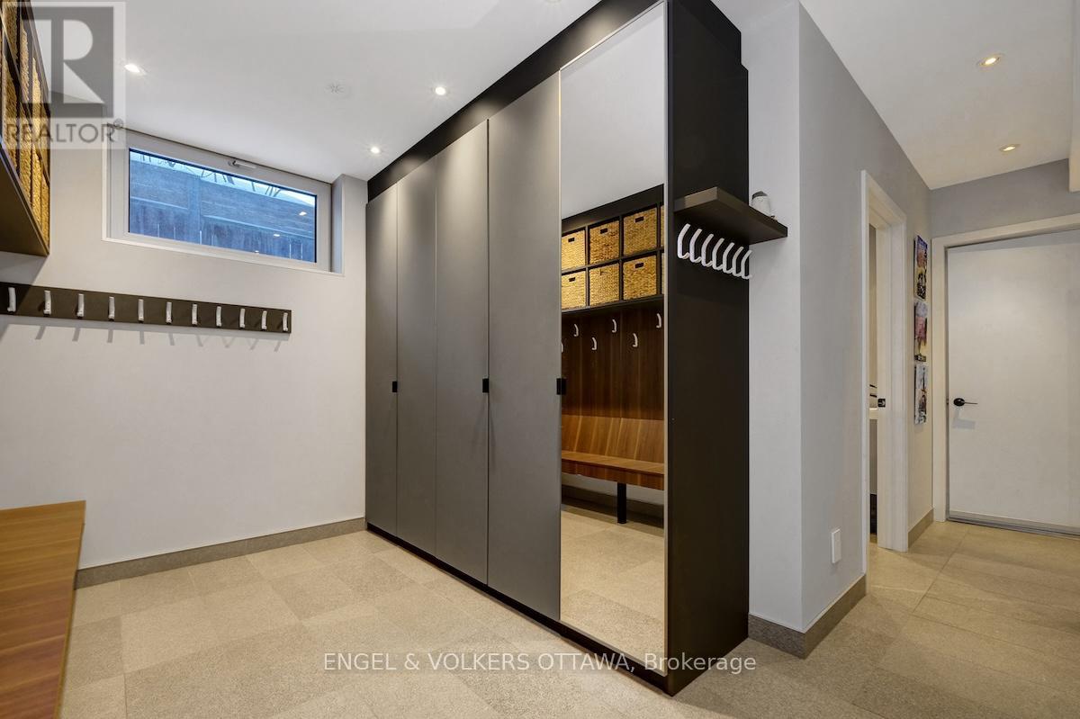 608 Byron Avenue, Ottawa, Ontario  K2A 0E5 - Photo 47 - X12941128