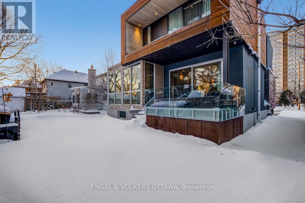 608 Byron Avenue, Ottawa, Ontario  K2A 0E5 - Photo 49 - X12941128