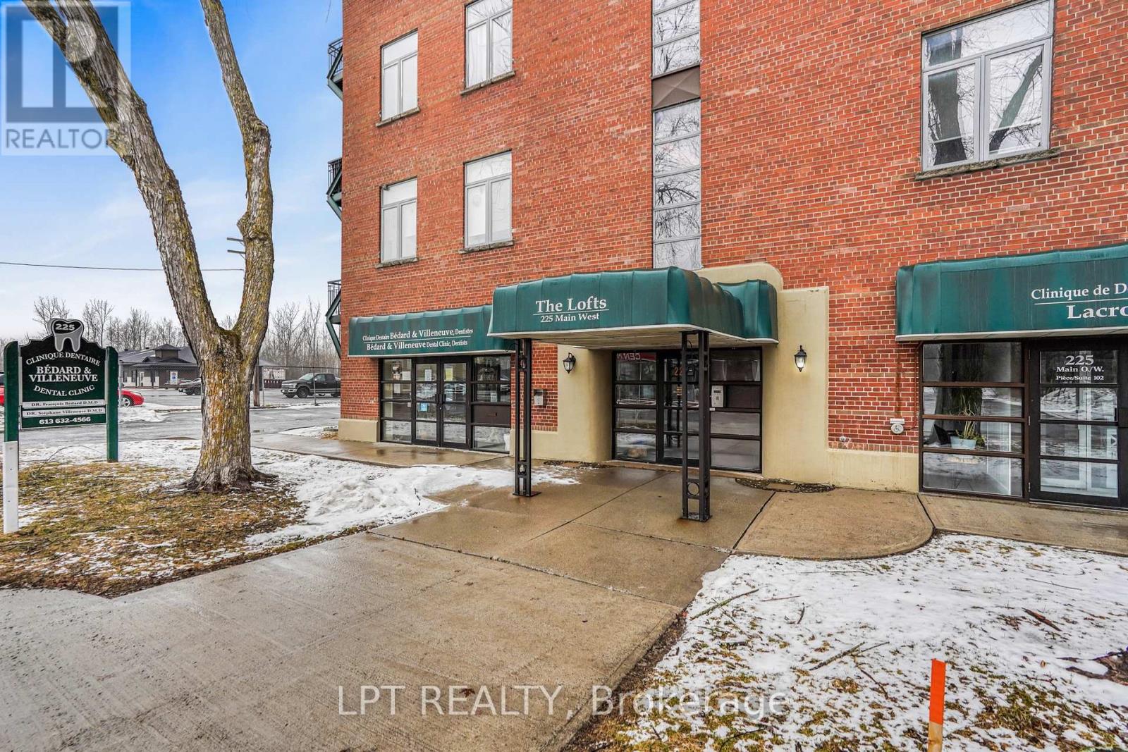 225 Main Street W, Hawkesbury, Ontario  K6A 3R7 - Photo 3 - X12941190