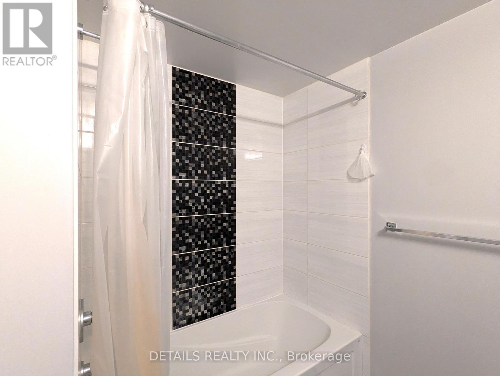 2102 - 195 Besserer Street, Ottawa, Ontario  K1N 0B6 - Photo 18 - X12941192