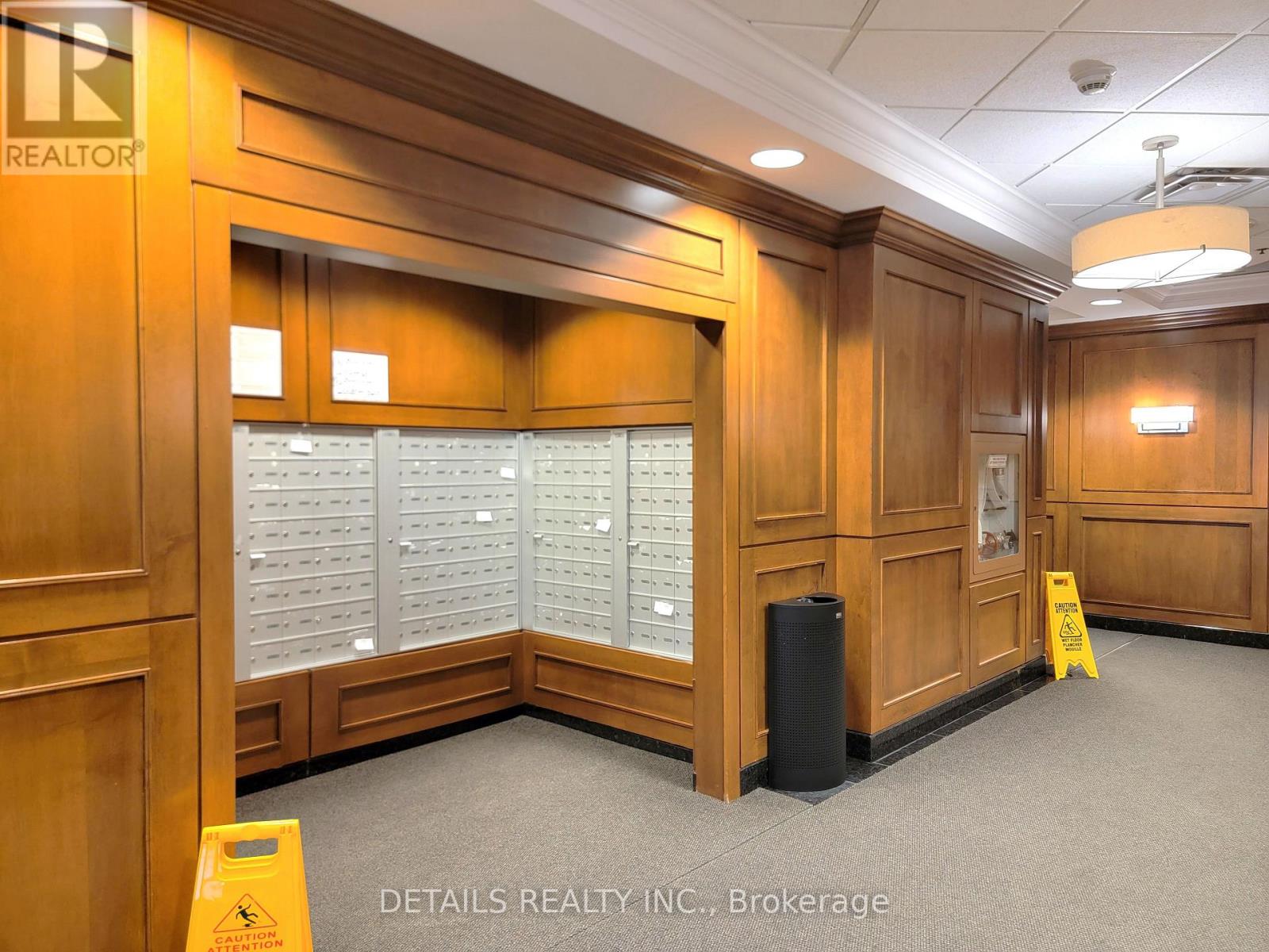 2102 - 195 Besserer Street, Ottawa, Ontario  K1N 0B6 - Photo 3 - X12941192