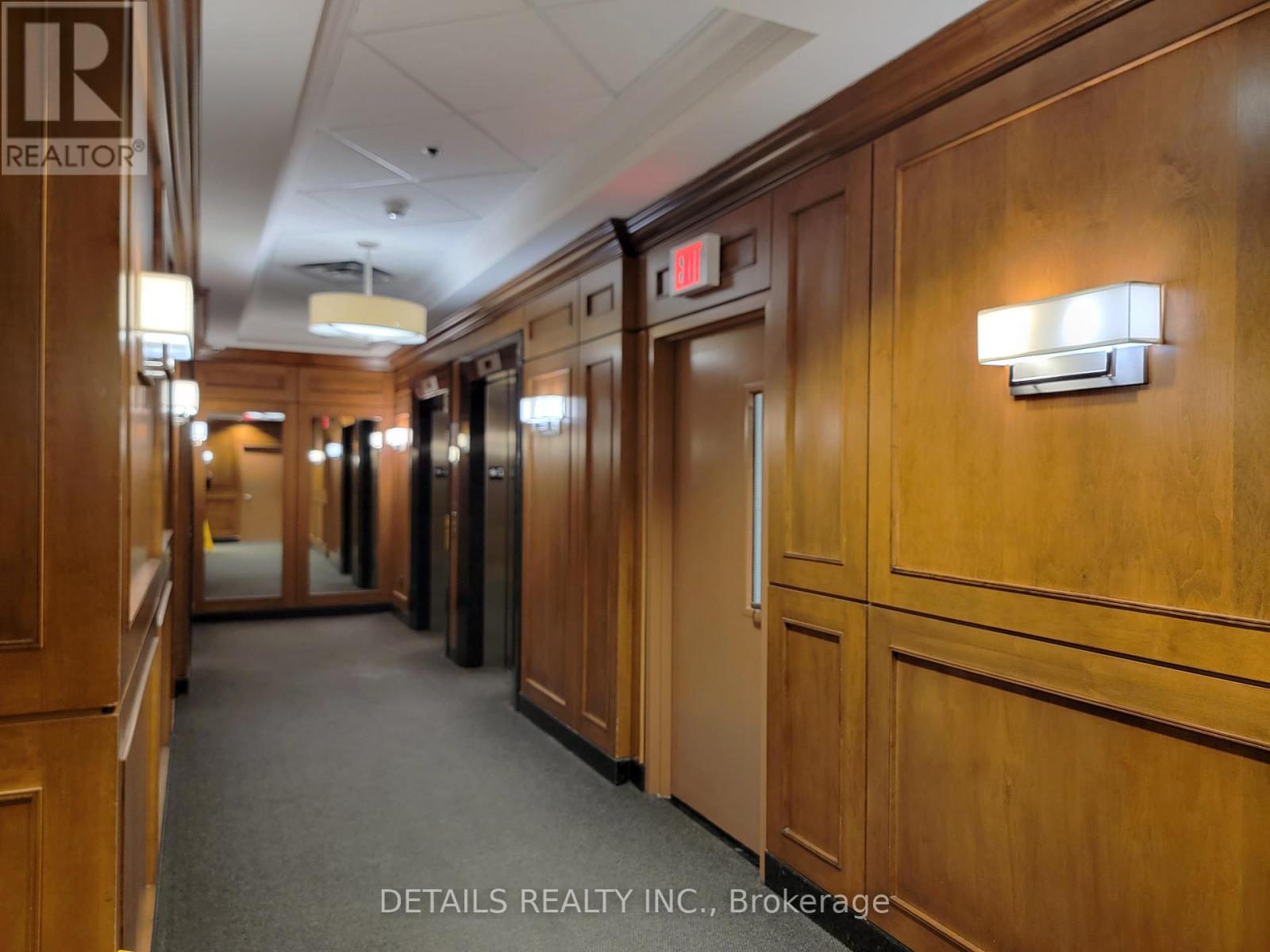 2102 - 195 Besserer Street, Ottawa, Ontario  K1N 0B6 - Photo 4 - X12941192