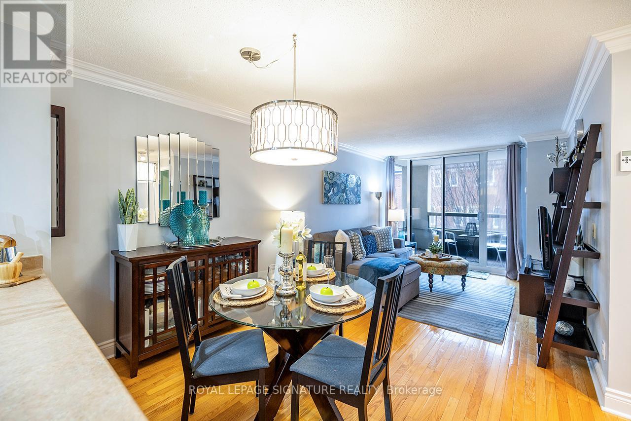 210 - 19 Northern Heights Drive, Richmond Hill, Ontario  L4B 4M4 - Photo 6 - N12941126