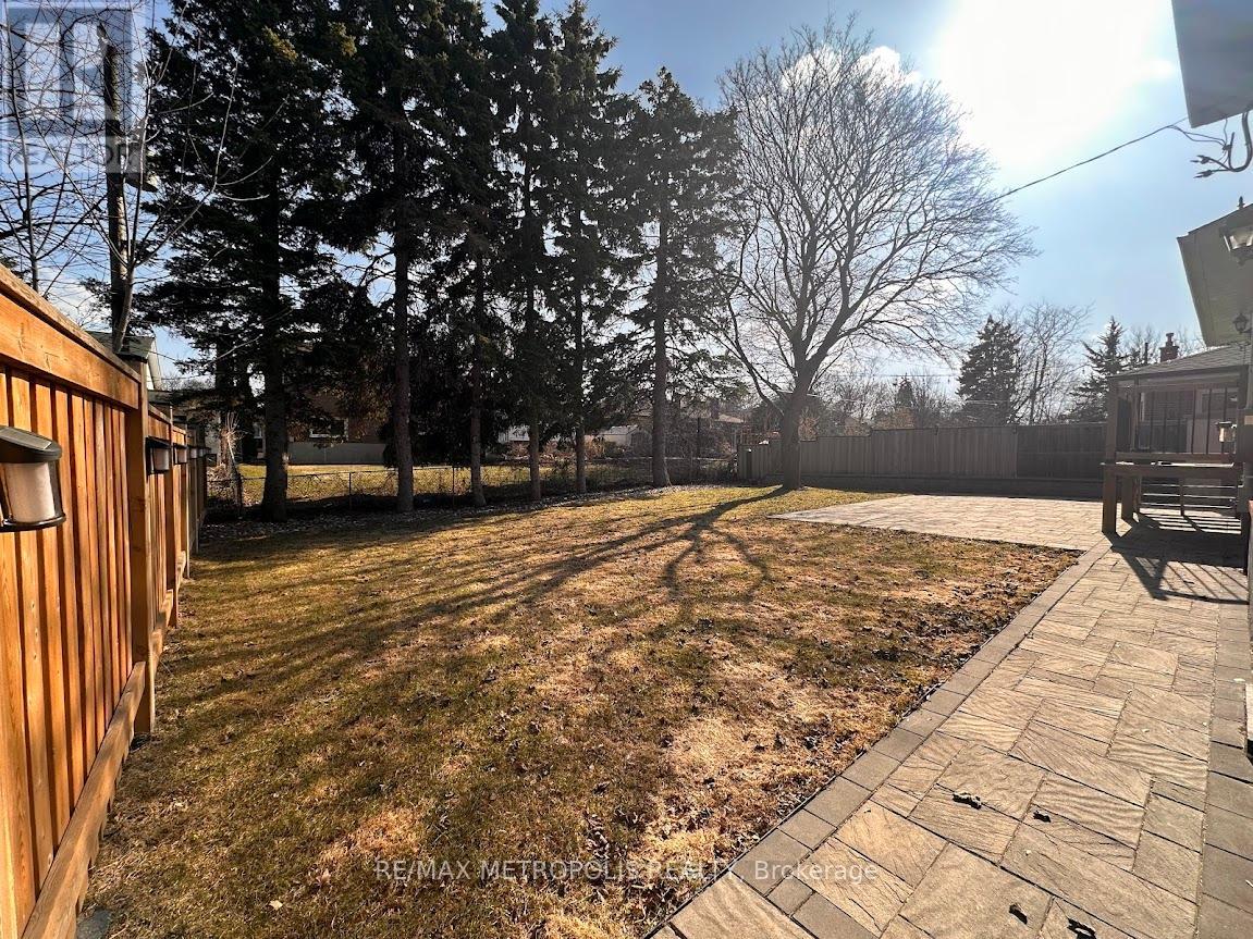 9 Gladiator Road, Markham, Ontario  L3P 1J1 - Photo 34 - N12941130