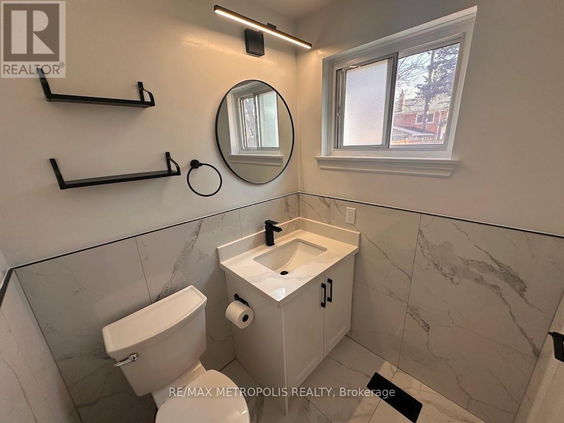 9 Gladiator Road, Markham, Ontario  L3P 1J1 - Photo 5 - N12941130