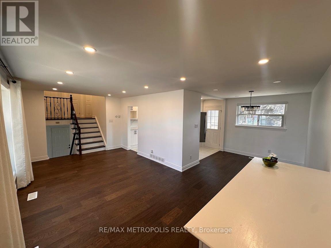 9 Gladiator Road, Markham, Ontario  L3P 1J1 - Photo 7 - N12941130