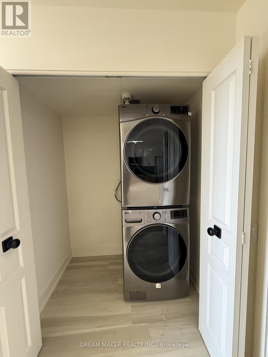 310 - 9017 Leslie Street, Richmond Hill, Ontario  L4B 4R8 - Photo 25 - N12941138