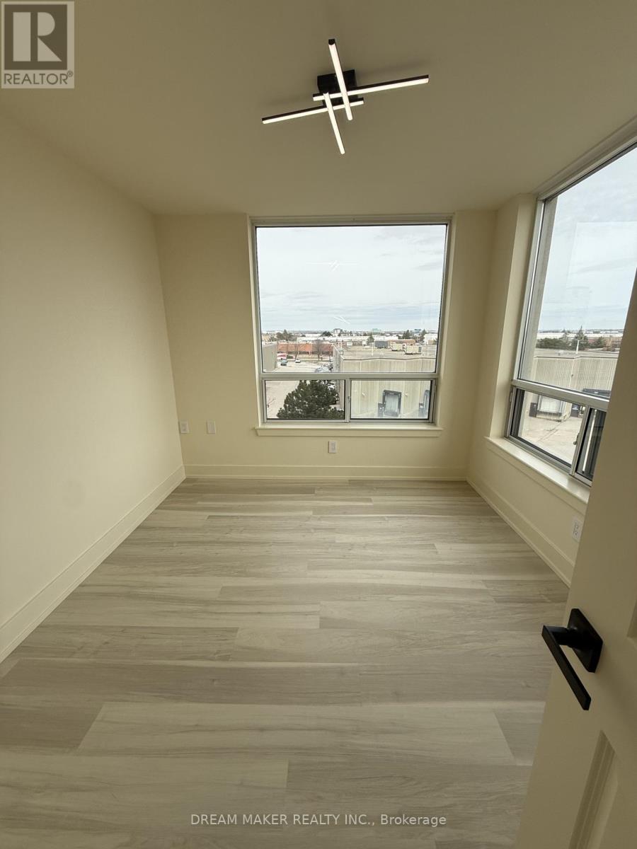 310 - 9017 Leslie Street, Richmond Hill, Ontario  L4B 4R8 - Photo 26 - N12941138