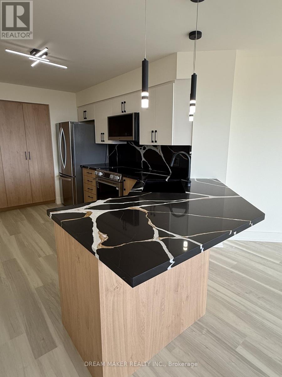 310 - 9017 Leslie Street, Richmond Hill, Ontario  L4B 4R8 - Photo 6 - N12941138