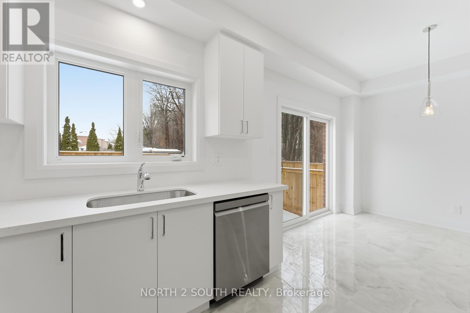 36 Virro Court, Vaughan, Ontario  L4H 5G5 - Photo 15 - N12941214