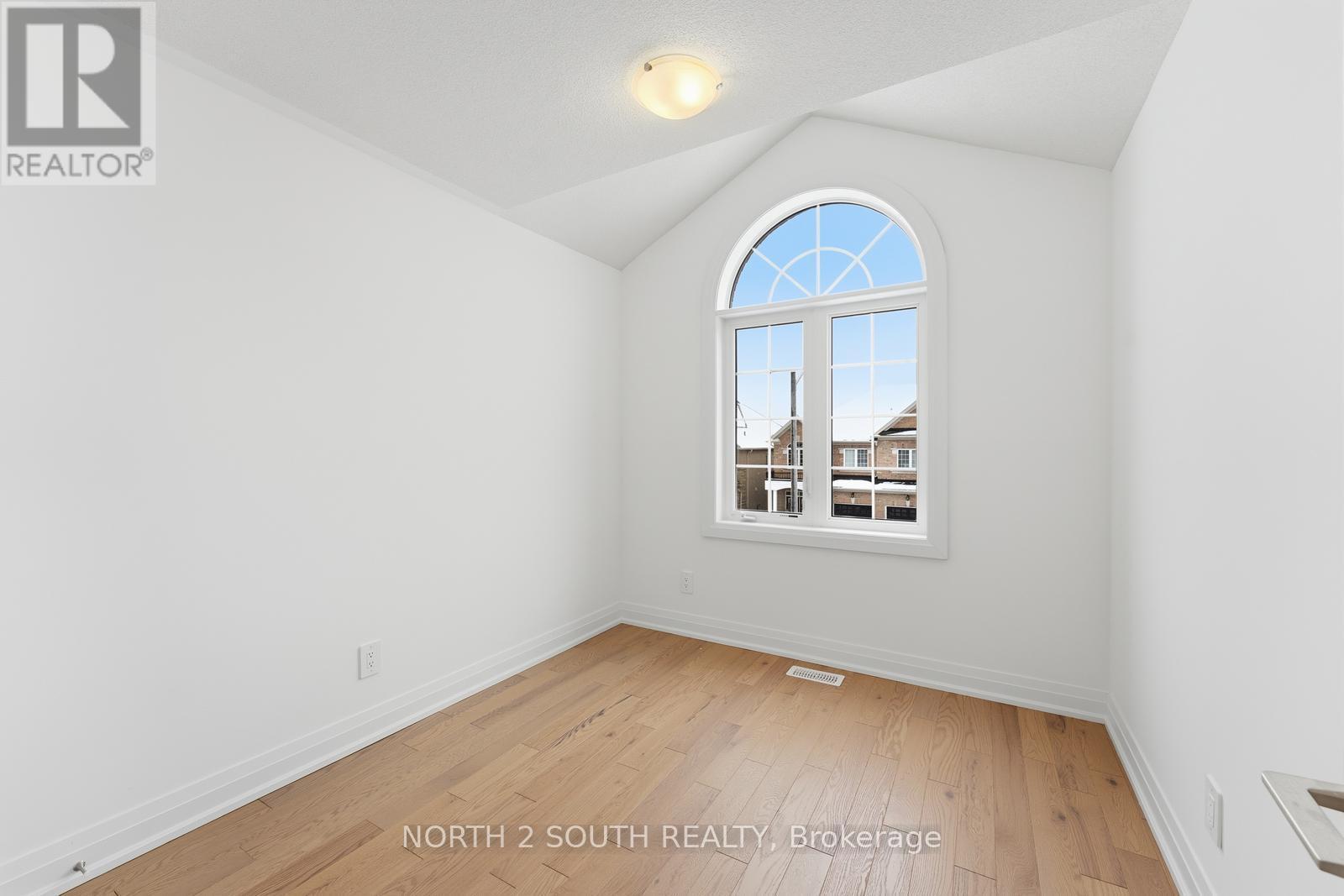 36 Virro Court, Vaughan, Ontario  L4H 5G5 - Photo 26 - N12941214