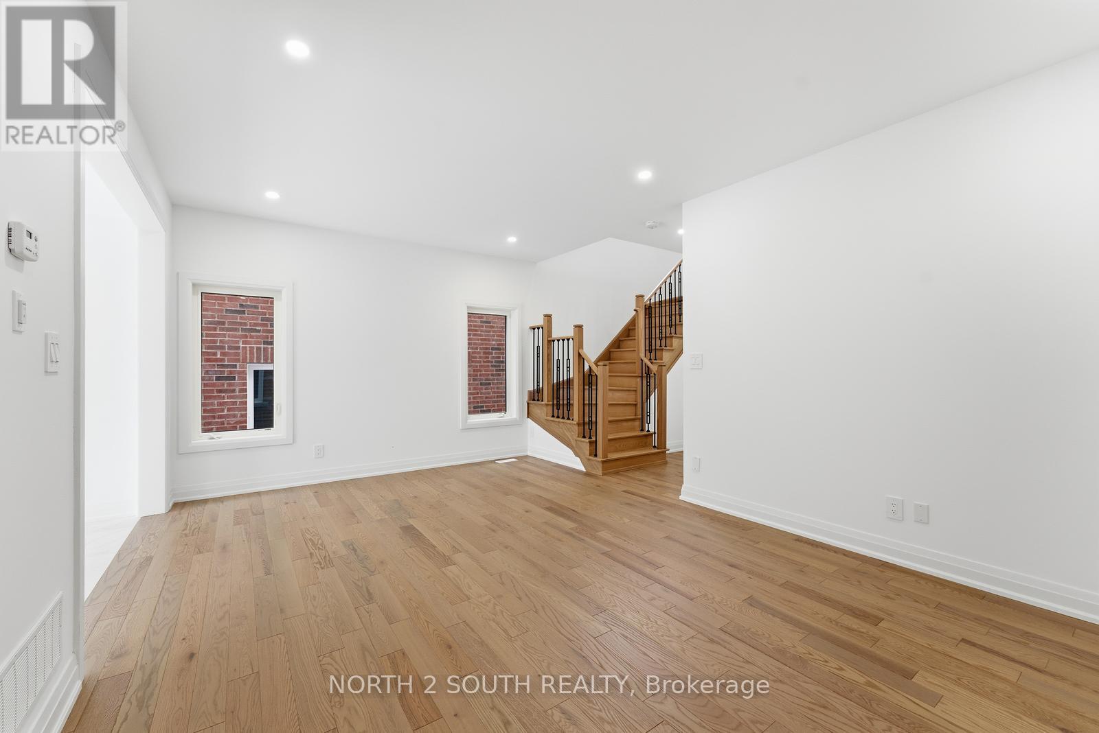 36 Virro Court, Vaughan, Ontario  L4H 5G5 - Photo 6 - N12941214