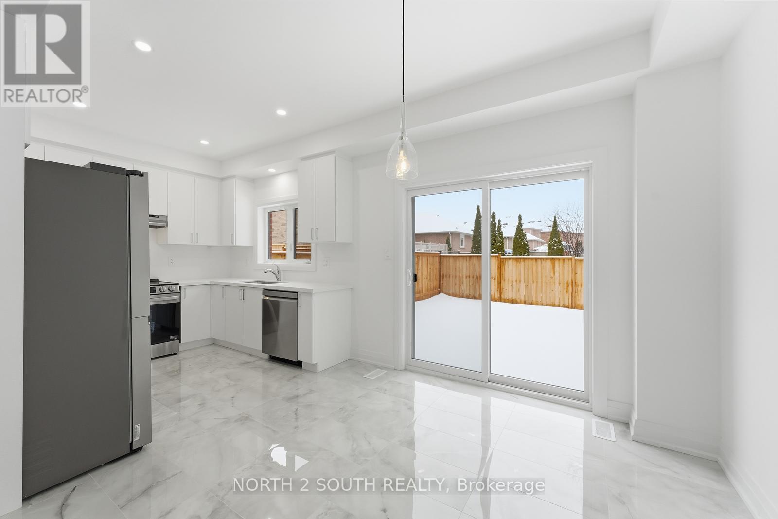 36 Virro Court, Vaughan, Ontario  L4H 5G5 - Photo 8 - N12941214