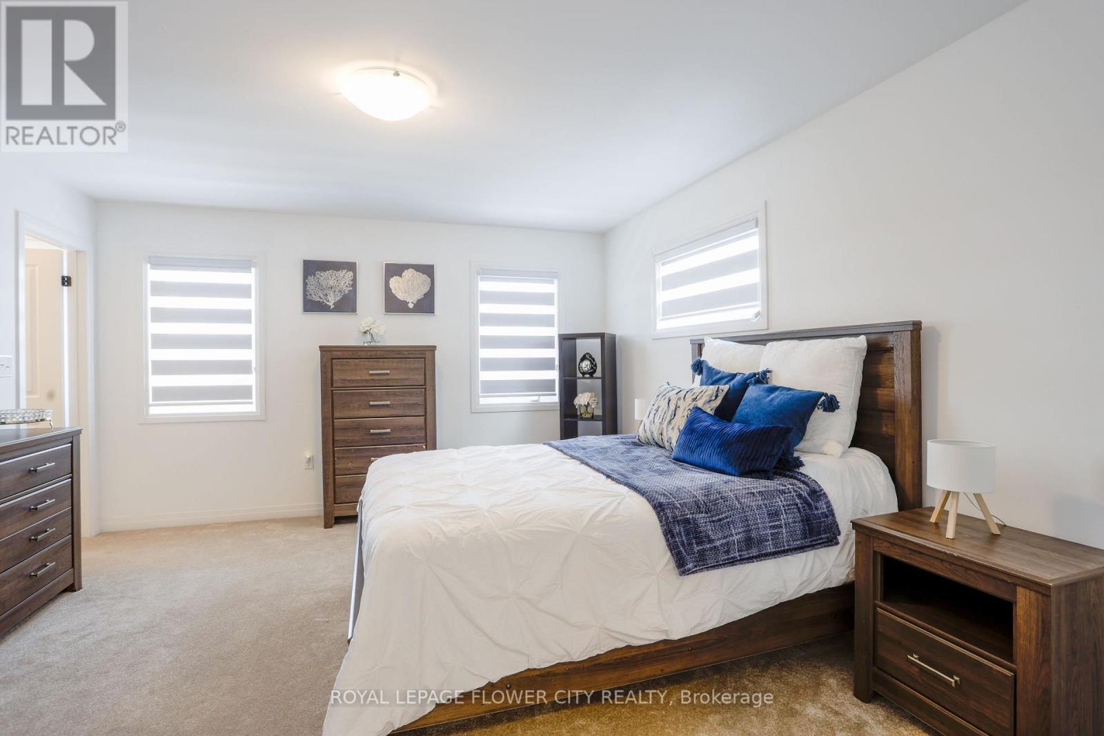 16 Fairlane Avenue, Barrie (Painswick South), Ontario  L9J 0M9 - Photo 16 - S12941022