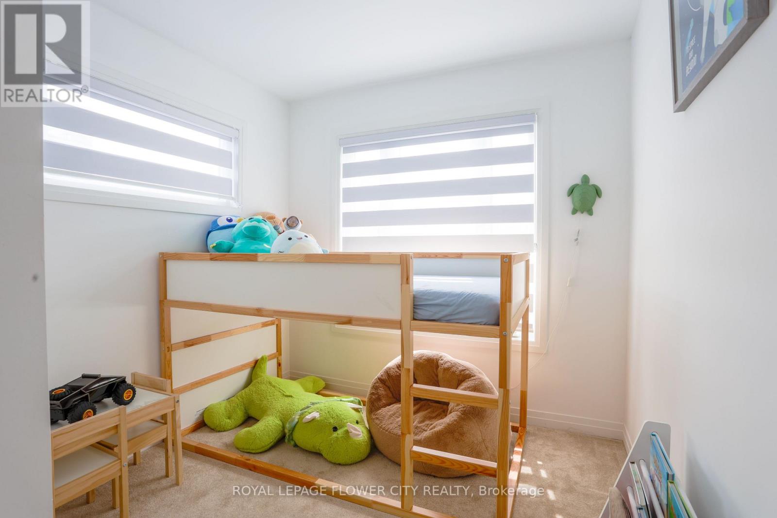 16 Fairlane Avenue, Barrie (Painswick South), Ontario  L9J 0M9 - Photo 20 - S12941022