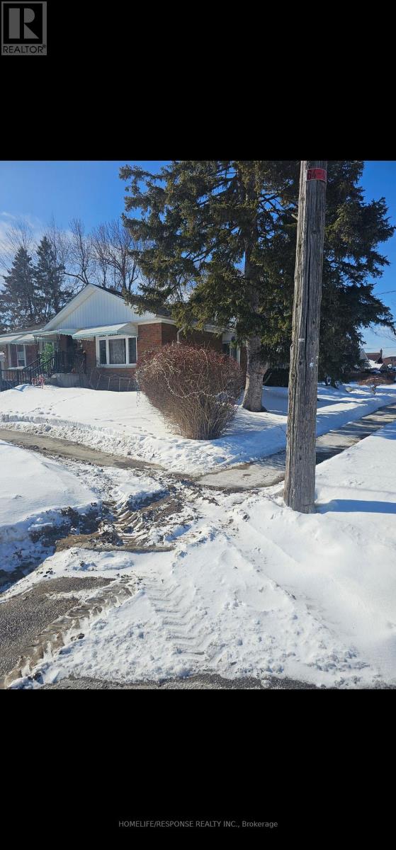 36 Gaiety Drive, Toronto, Ontario  M1H 1C1 - Photo 4 - E12939348