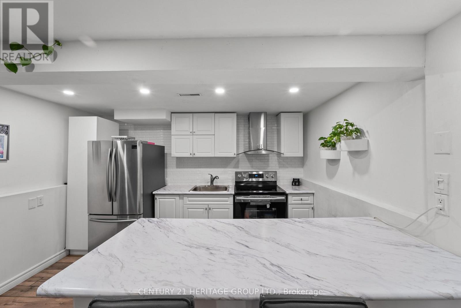 11 Rosebank Boulevard, East Gwillimbury, Ontario  L9N 1C8 - Photo 11 - N12940980