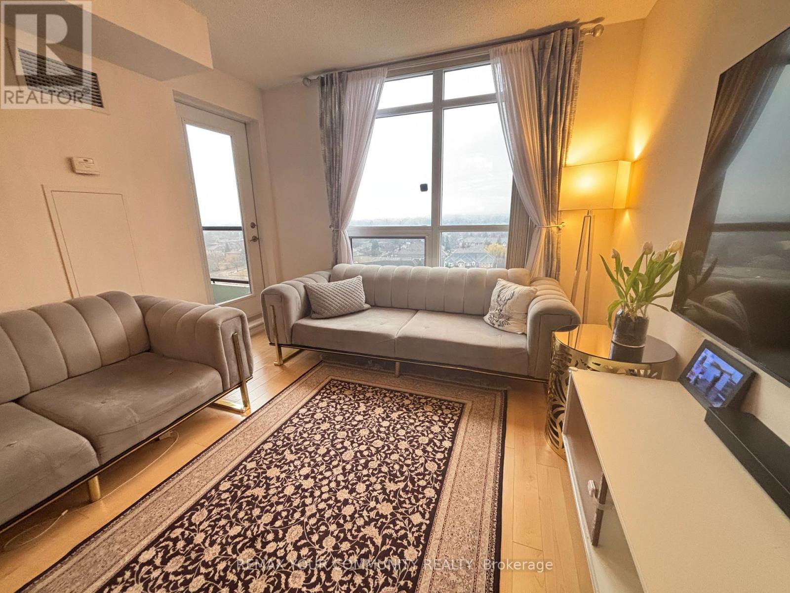 - - 18 Harding Boulevard, Richmond Hill, Ontario L4C 0T3 - Photo 8 - N12938952