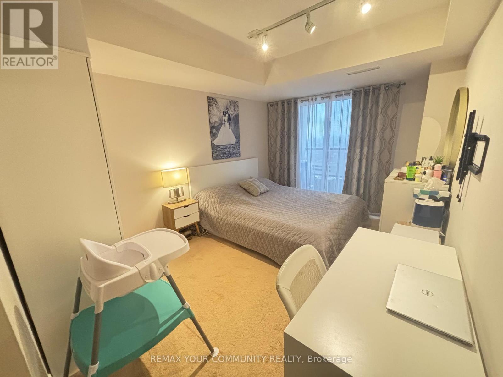 - - 18 Harding Boulevard, Richmond Hill, Ontario L4C 0T3 - Photo 7 - N12938952