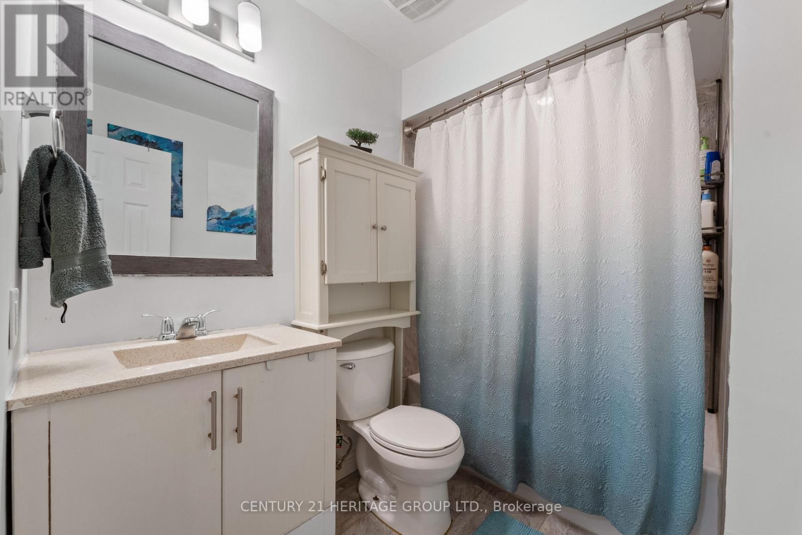 11 Rosebank Boulevard, East Gwillimbury, Ontario  L9N 1C8 - Photo 8 - N12940980