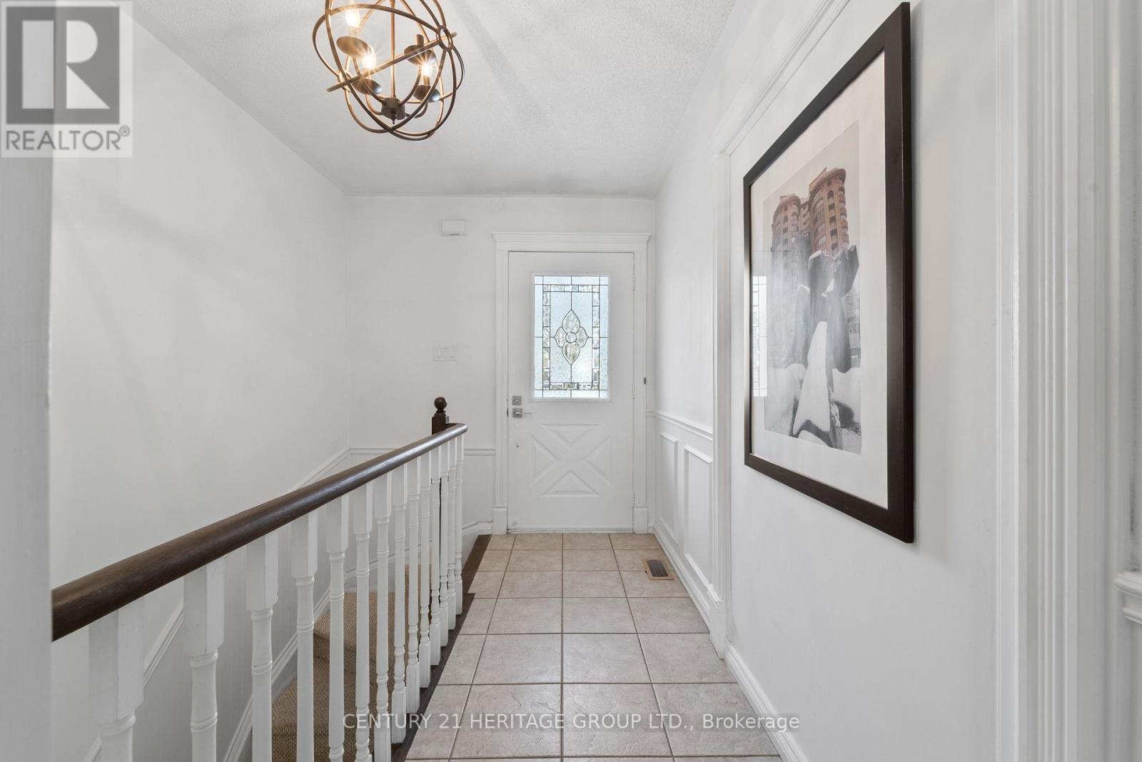 11 Rosebank Boulevard, East Gwillimbury, Ontario  L9N 1C8 - Photo 4 - N12940980