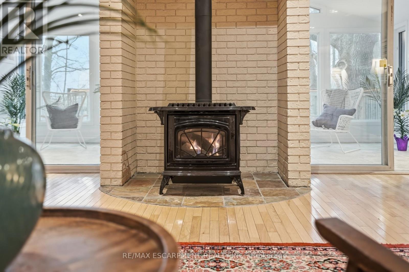 1987 Snake Road, Burlington, Ontario  L7P 4Y1 - Photo 41 - W12929810