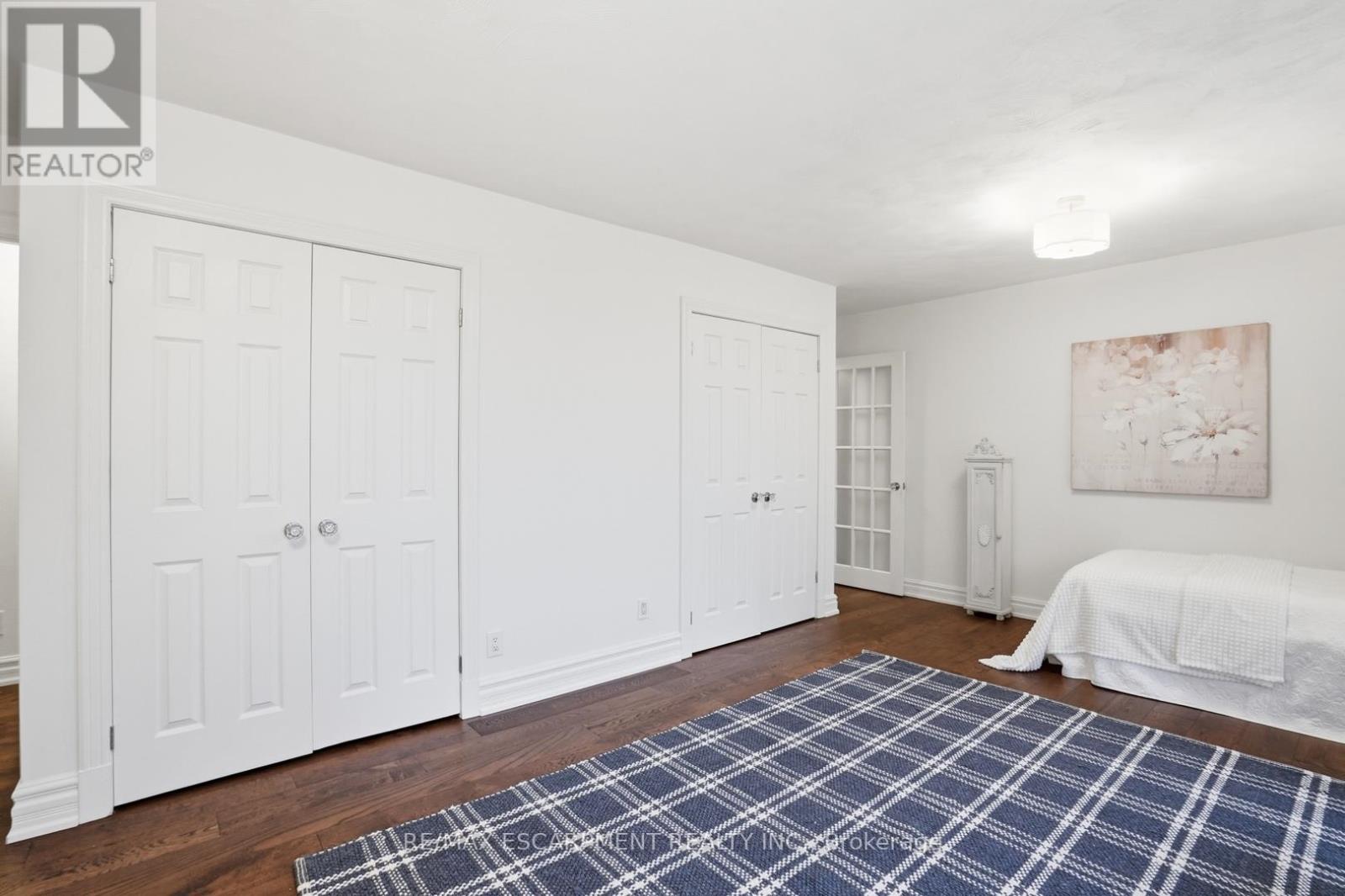 1987 Snake Road, Burlington, Ontario  L7P 4Y1 - Photo 34 - W12929810