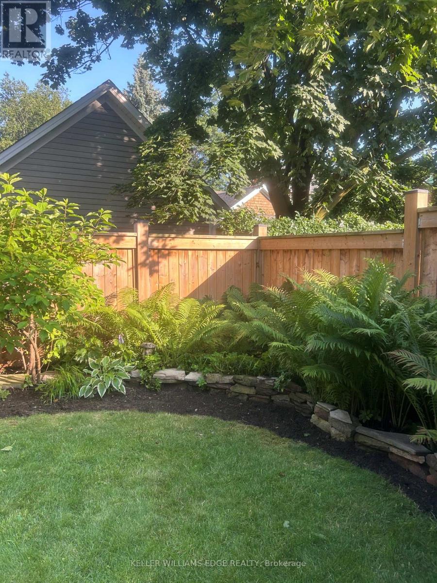 220 Townsend Avenue, Burlington, Ontario  L7T 1Z4 - Photo 46 - W12936376