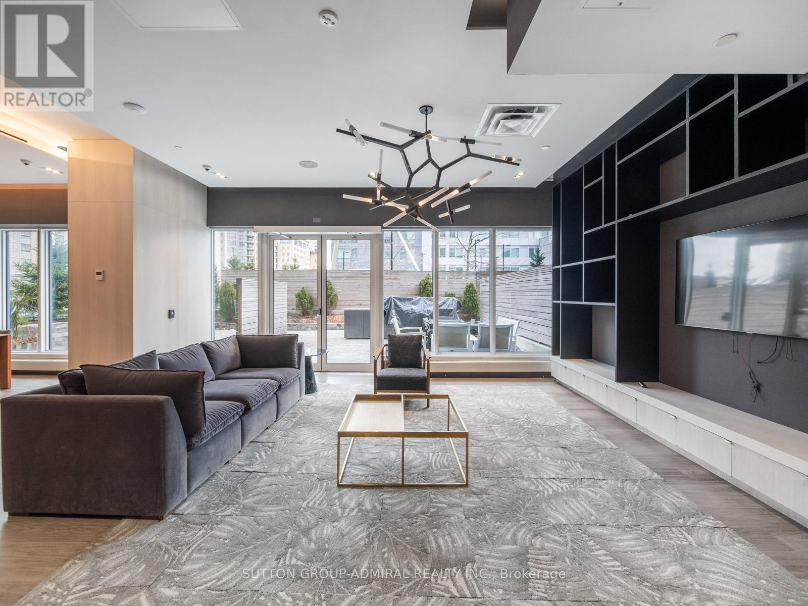 3209 - 4065 Confederation Parkway, Mississauga, Ontario  L5B 4N1 - Photo 35 - W12934068