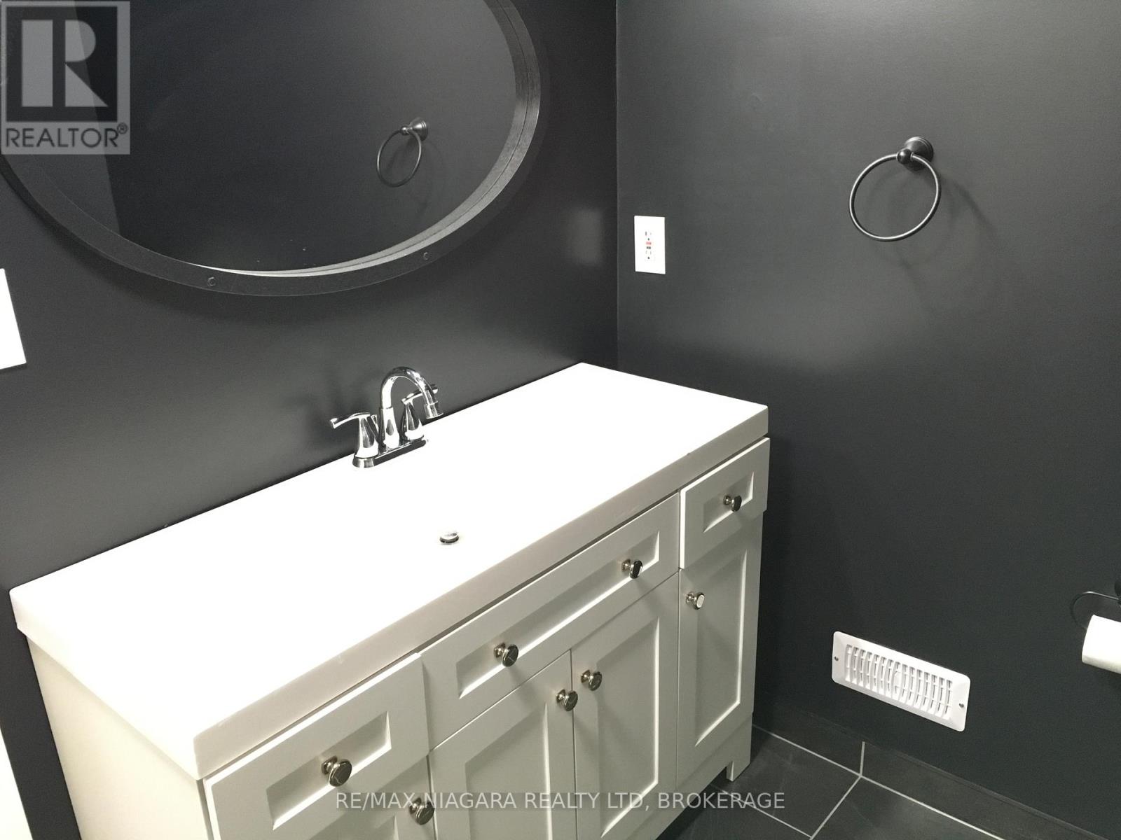 7701 Cortina Crescent, Niagara Falls, Ontario  L2H 3B4 - Photo 20 - X12940370