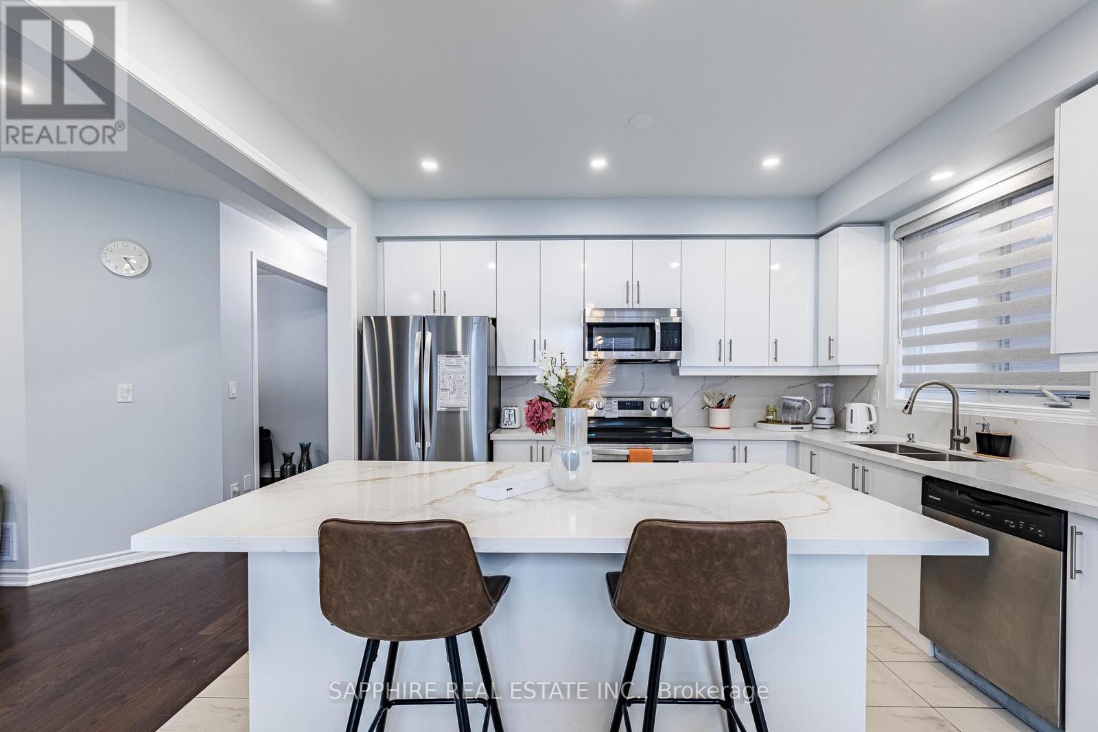 325 Trudeau Drive E, Milton, Ontario  L9T 8Y7 - Photo 12 - W12941044