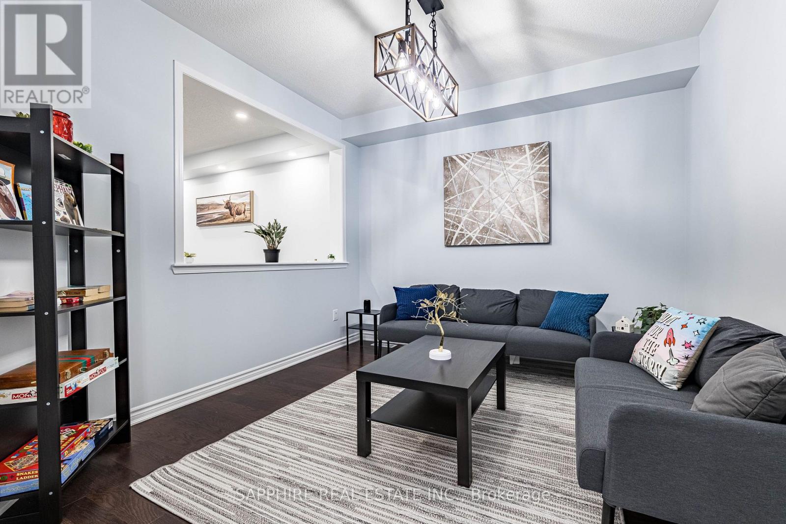 325 Trudeau Drive E, Milton, Ontario  L9T 8Y7 - Photo 5 - W12941044