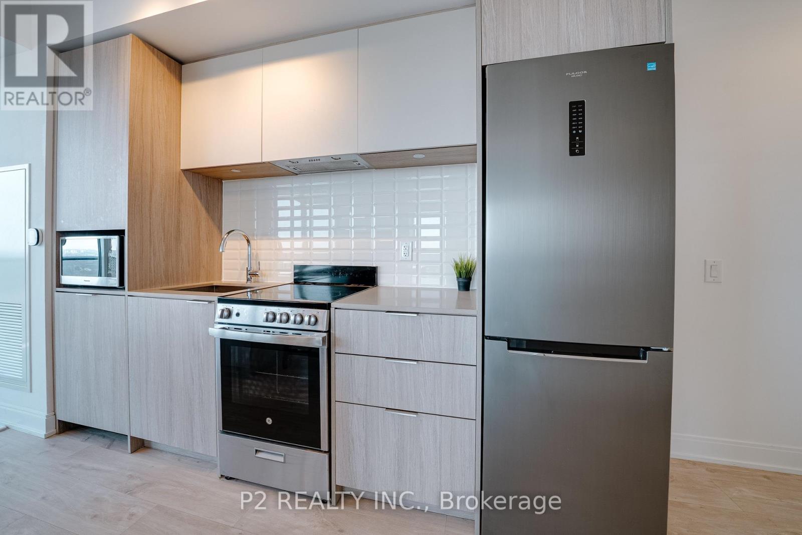 3302 - 70 Annie Craig Drive, Toronto, Ontario  M8V 0G2 - Photo 8 - W12941108