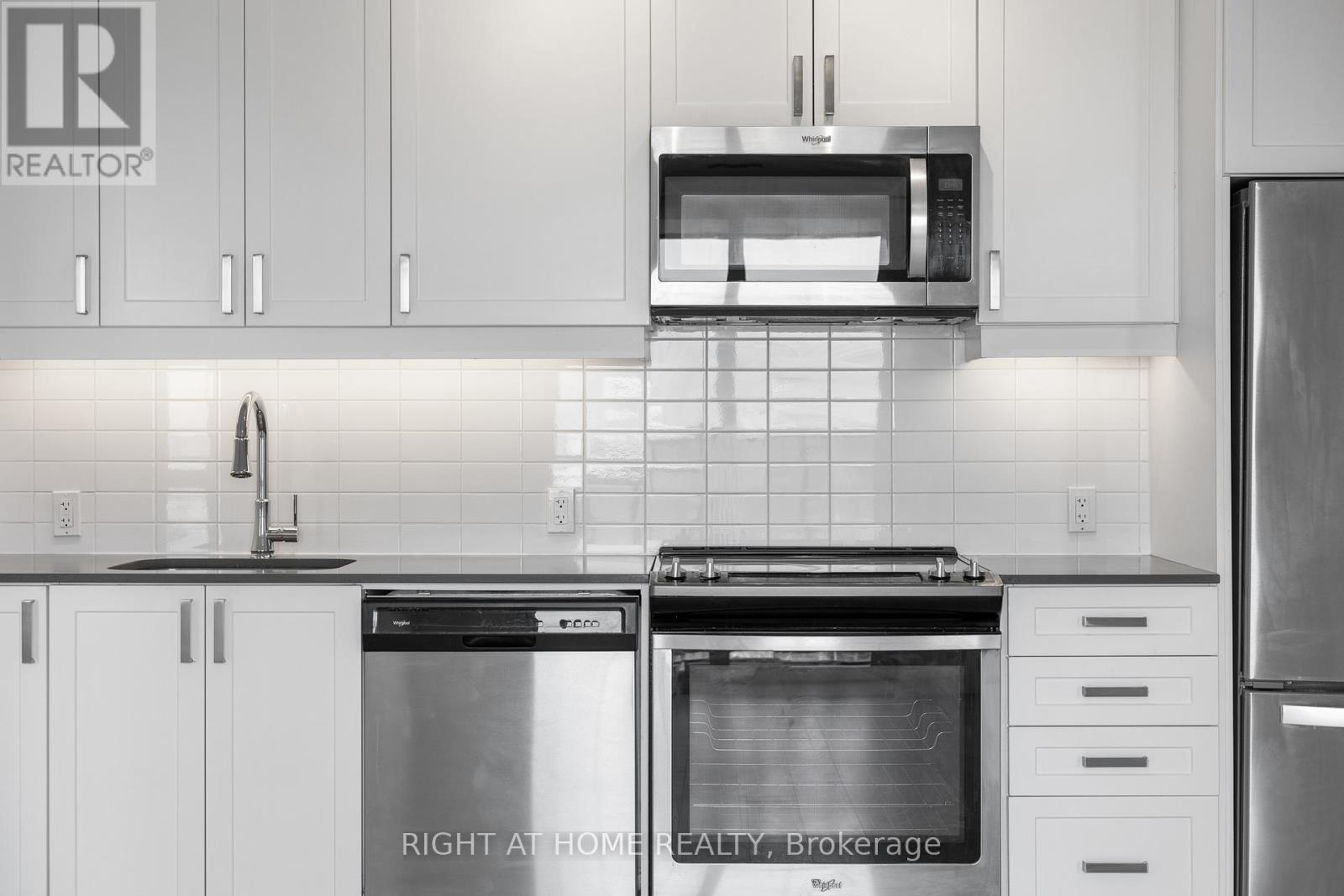 2203 - 8 Nahani Way, Mississauga, Ontario  L4Z 0C6 - Photo 14 - W12941204