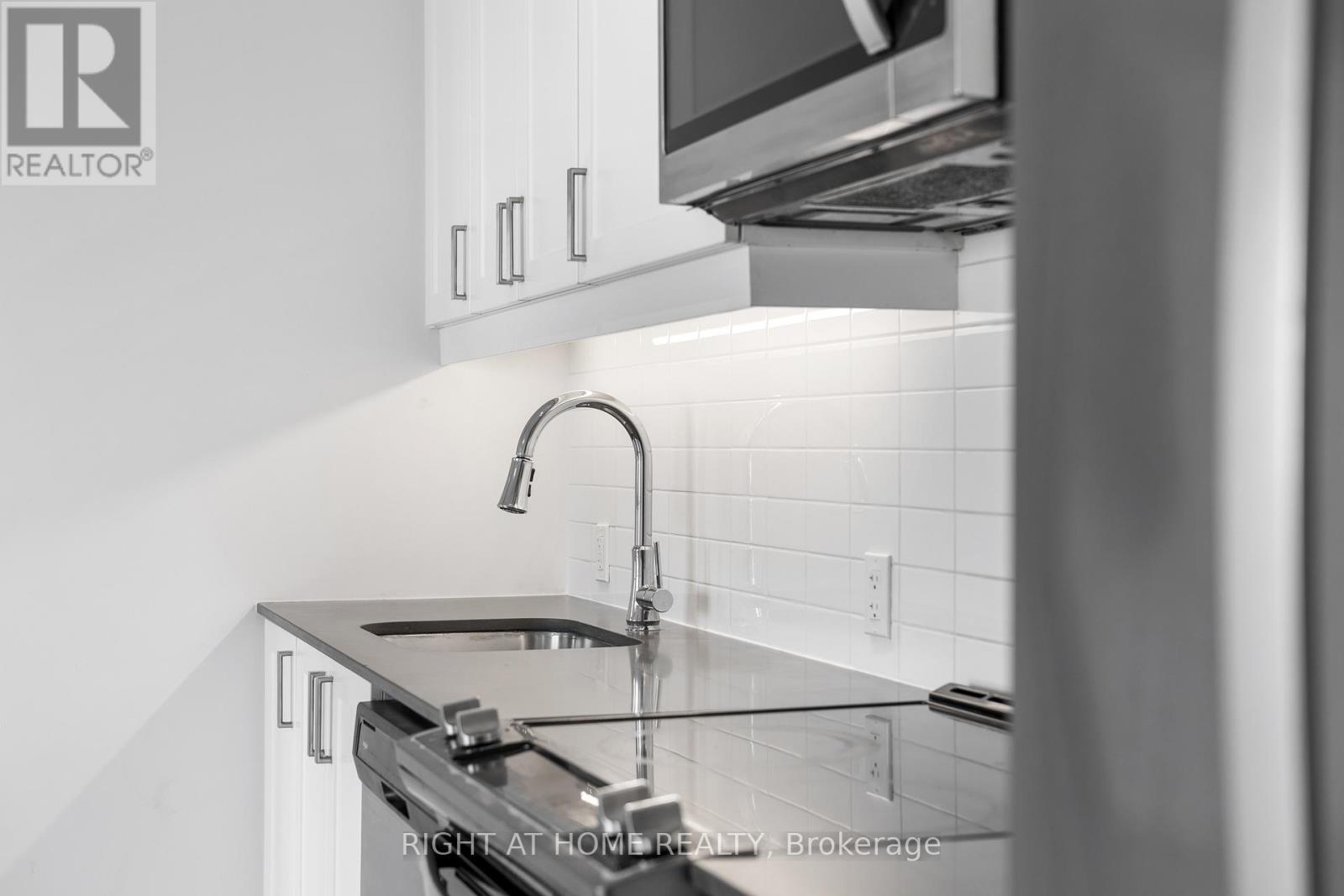 2203 - 8 Nahani Way, Mississauga, Ontario  L4Z 0C6 - Photo 15 - W12941204