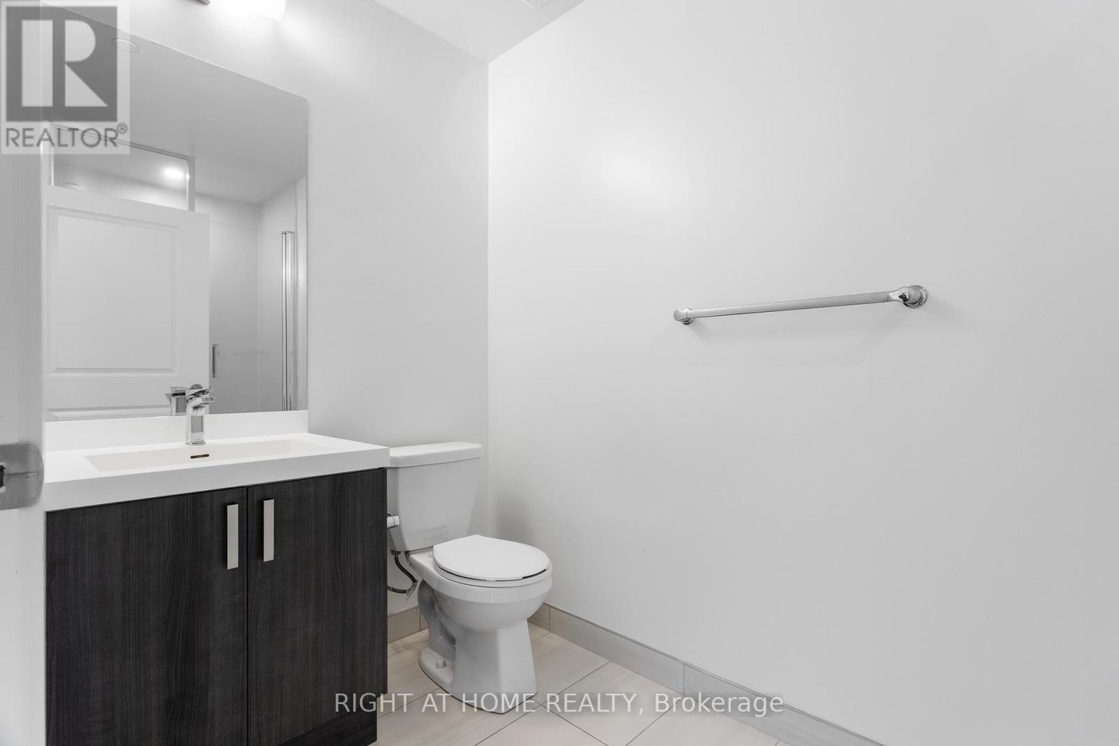 2203 - 8 Nahani Way, Mississauga, Ontario  L4Z 0C6 - Photo 4 - W12941204