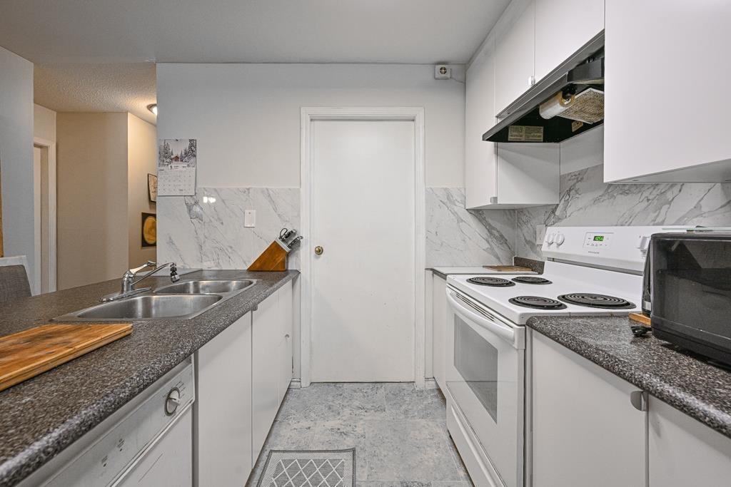 801 1750 Mckenzie Road, Abbotsford, British Columbia  V2S 3Z3 - Photo 3 - R3084468