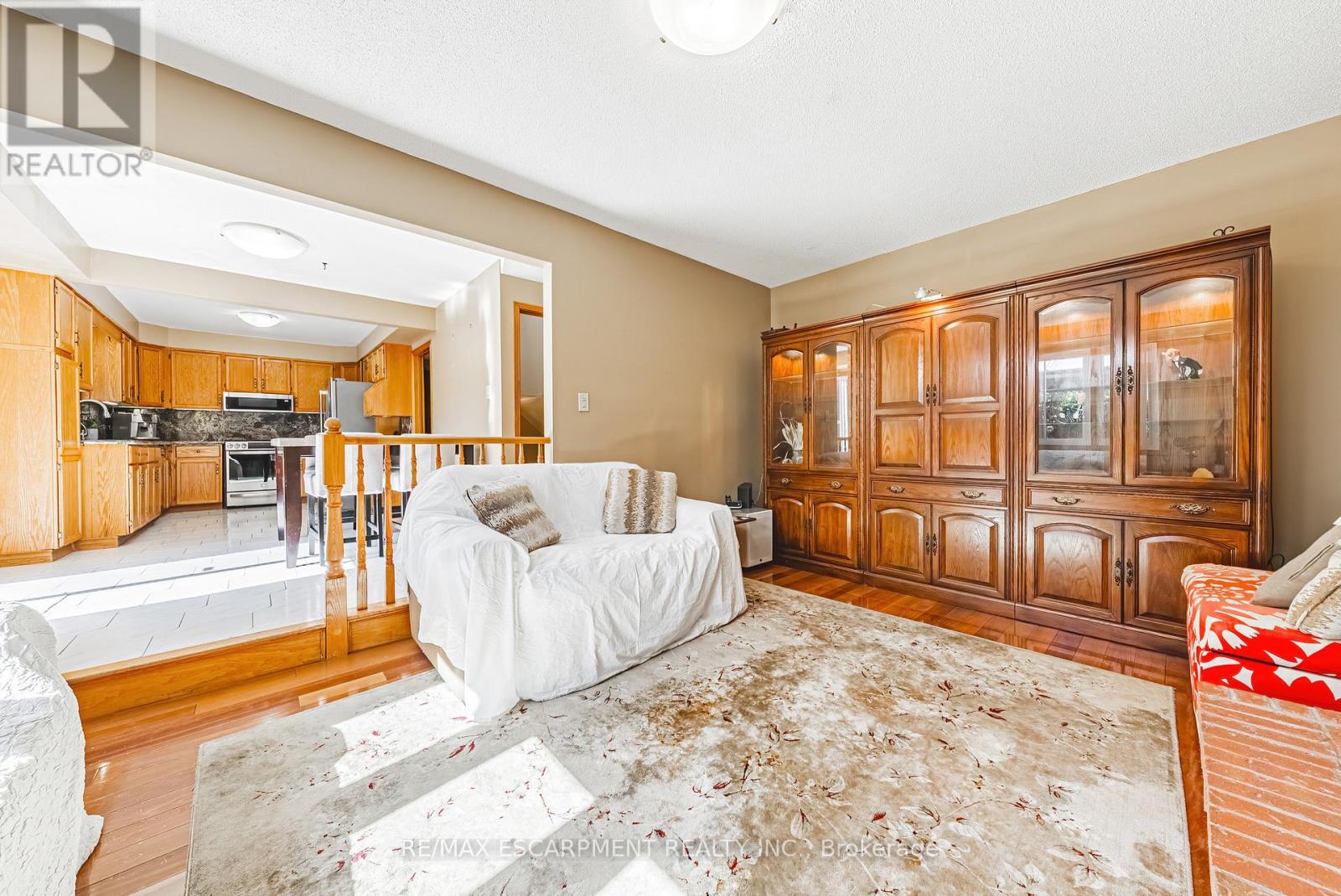 19 Glenhaven Court, Hamilton, Ontario  L9C 7G4 - Photo 9 - X12941026