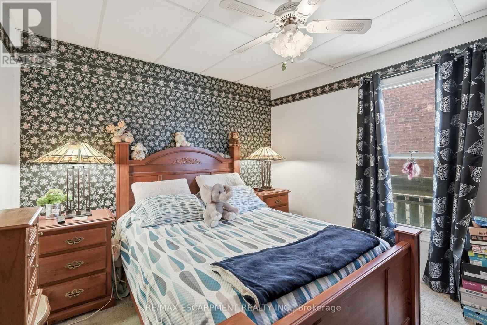 56 Victoria Street, Brantford, Ontario  N3S 3K2 - Photo 14 - X12941038