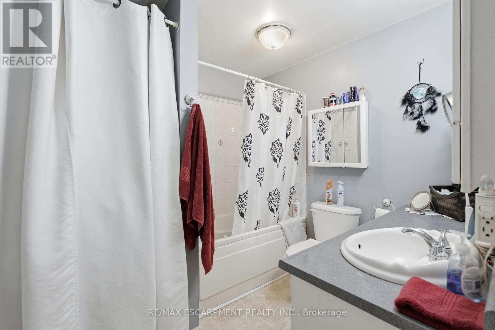 56 Victoria Street, Brantford, Ontario  N3S 3K2 - Photo 16 - X12941038