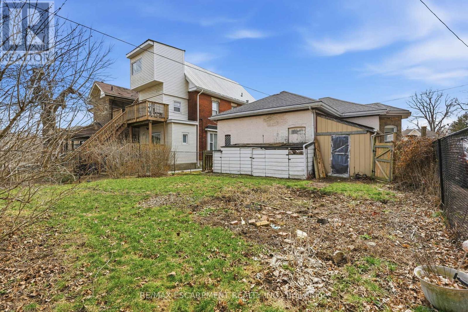 56 Victoria Street, Brantford, Ontario  N3S 3K2 - Photo 27 - X12941038