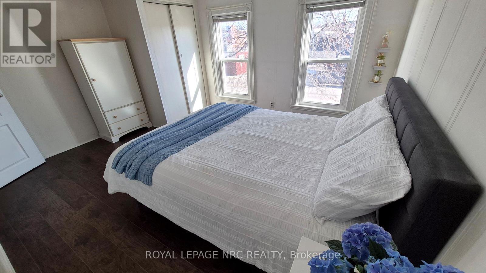 4593 Park Street, Niagara Falls, Ontario  L2E 2R2 - Photo 13 - X12941060