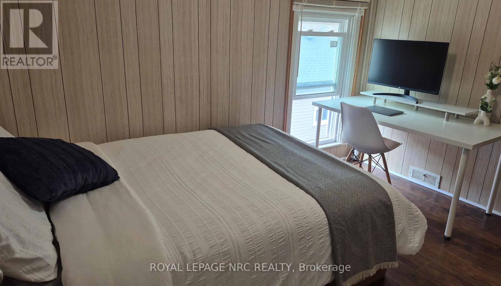 4593 Park Street, Niagara Falls, Ontario  L2E 2R2 - Photo 16 - X12941060