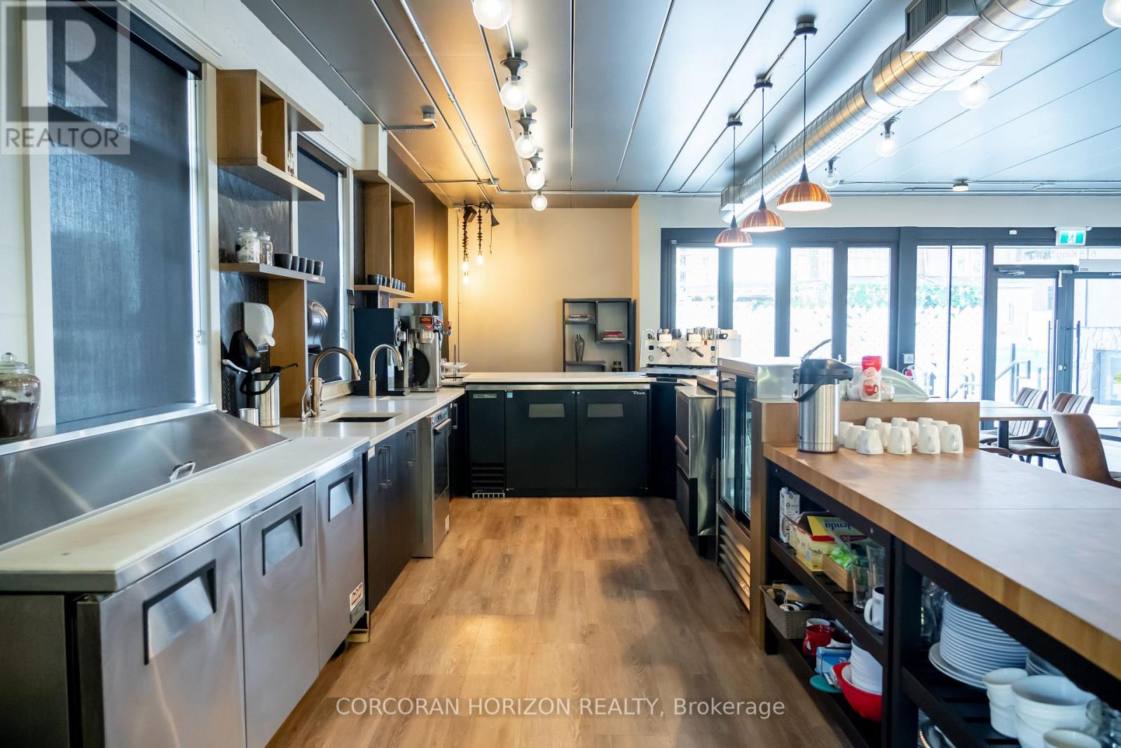 618 King Street W, Kitchener, Ontario  N2G 1C8 - Photo 12 - X12941100