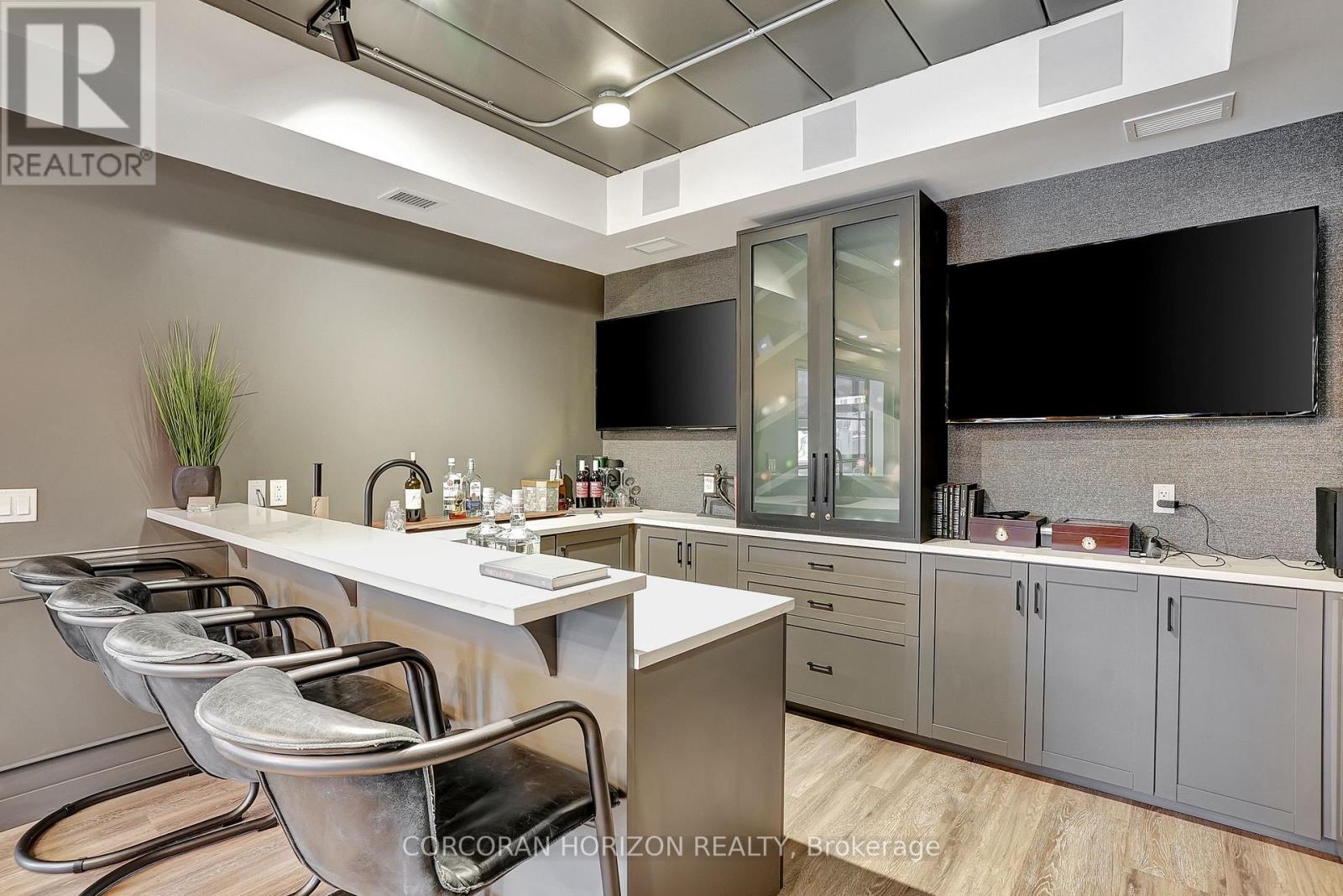 618 King Street W, Kitchener, Ontario  N2G 1C8 - Photo 25 - X12941100