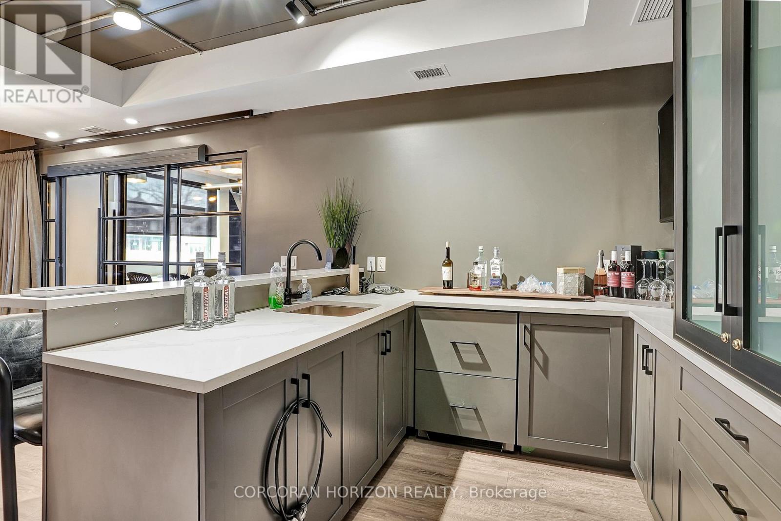 618 King Street W, Kitchener, Ontario  N2G 1C8 - Photo 26 - X12941100