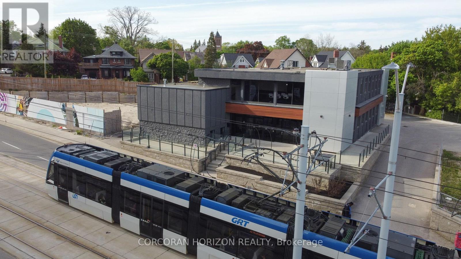 618 King Street W, Kitchener, Ontario  N2G 1C8 - Photo 5 - X12941100