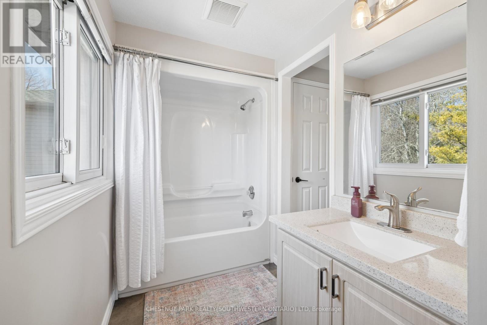 72 Copper Leaf Street, Kitchener, Ontario  N2E 3T5 - Photo 31 - X12941166