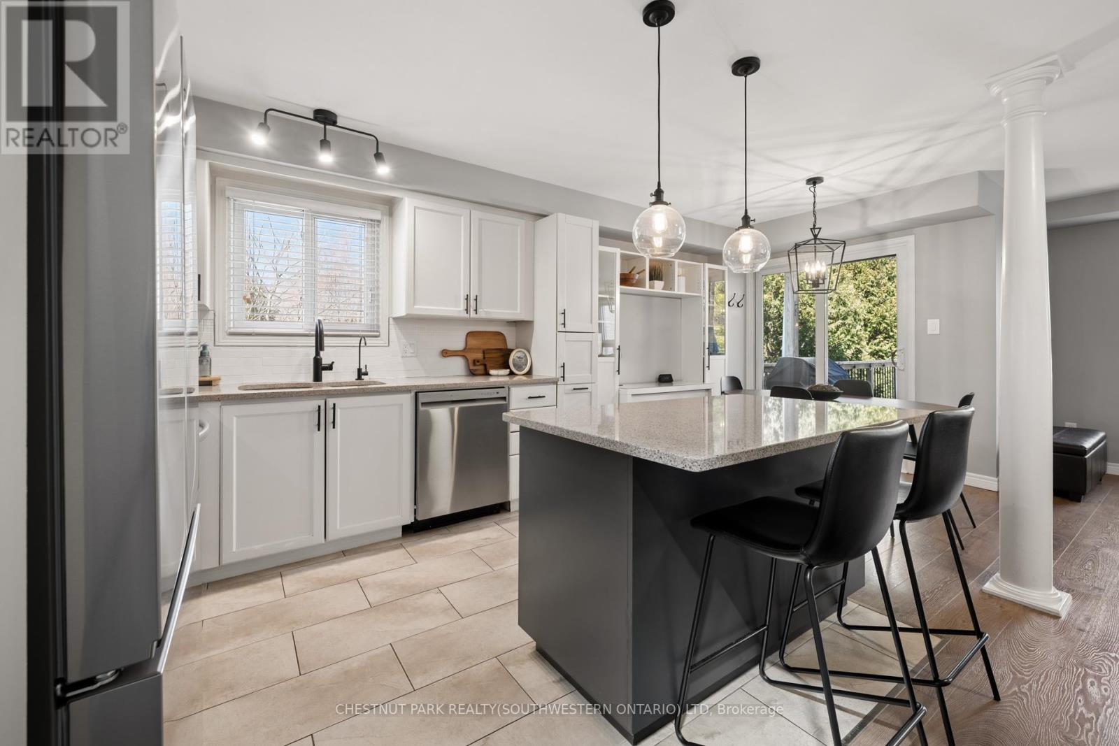 72 Copper Leaf Street, Kitchener, Ontario  N2E 3T5 - Photo 4 - X12941166